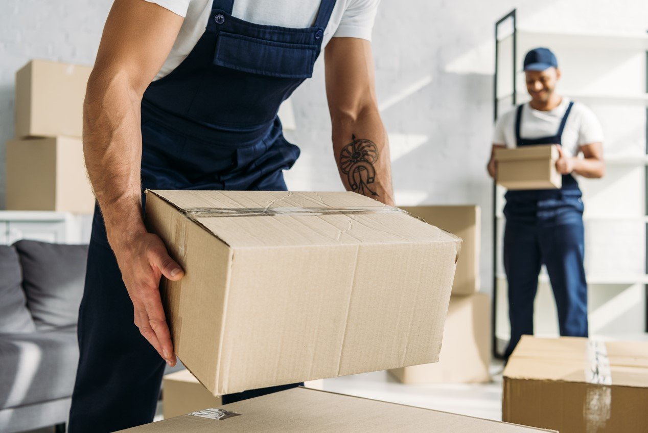 Finding the Right Movers: Tips for a Smooth Move