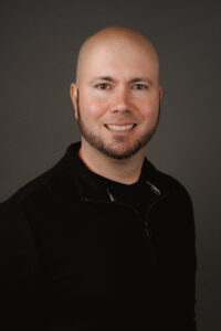 Headshot Tracy Moore scaled 1